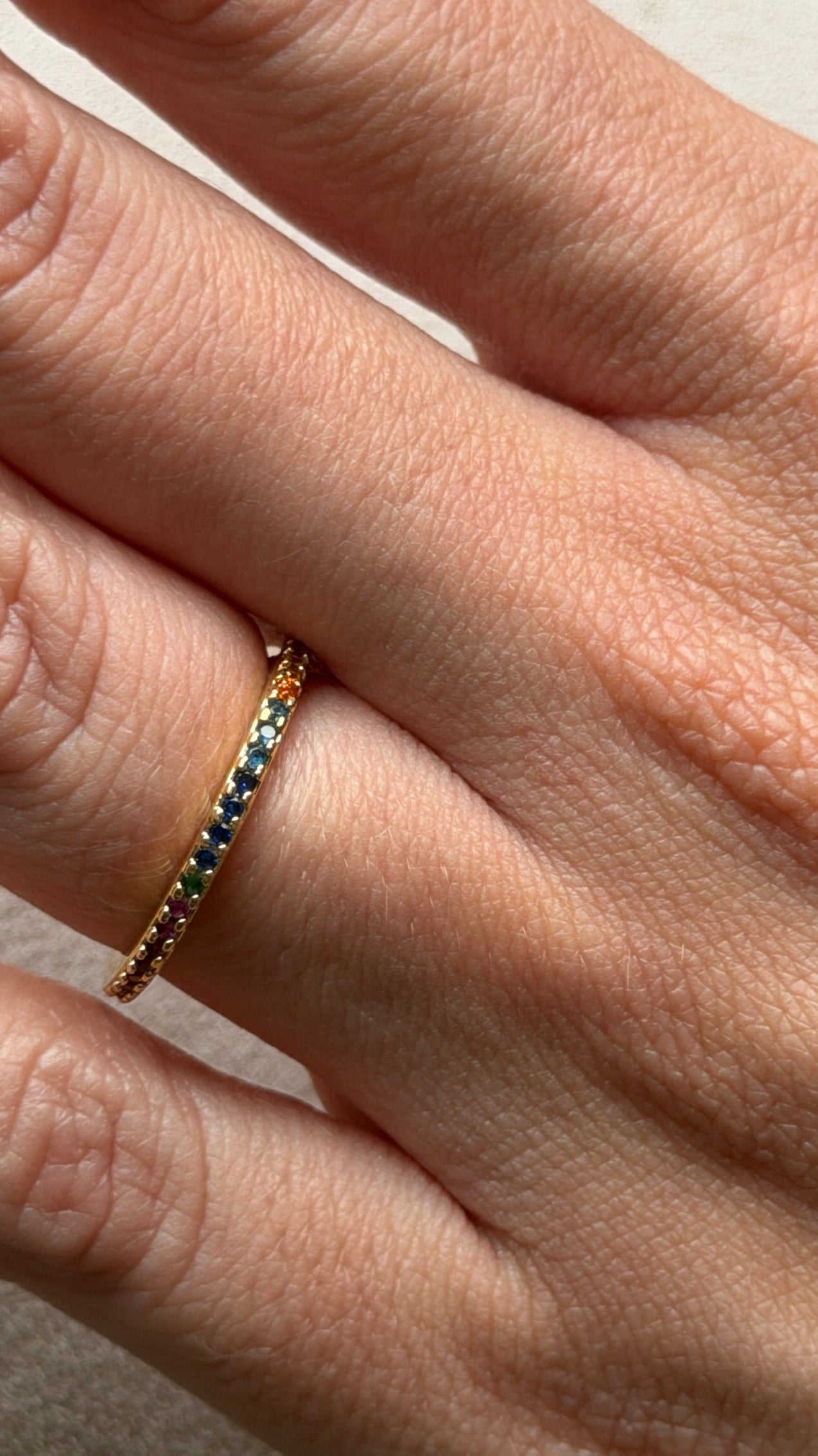 Anillo cintillo multicolor